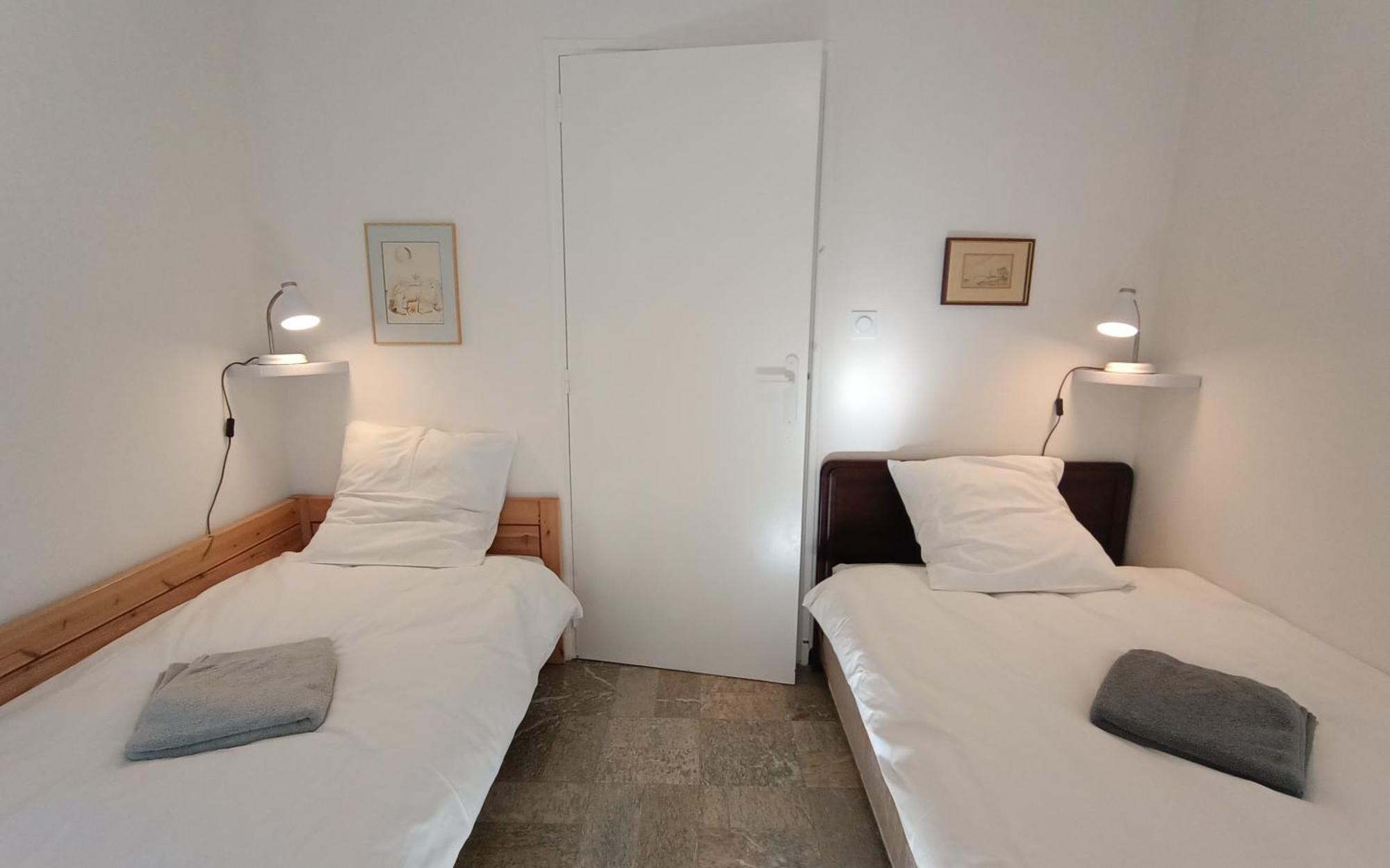 Grand Appartement, 2 Chambres Et Jardin Ним Екстериор снимка